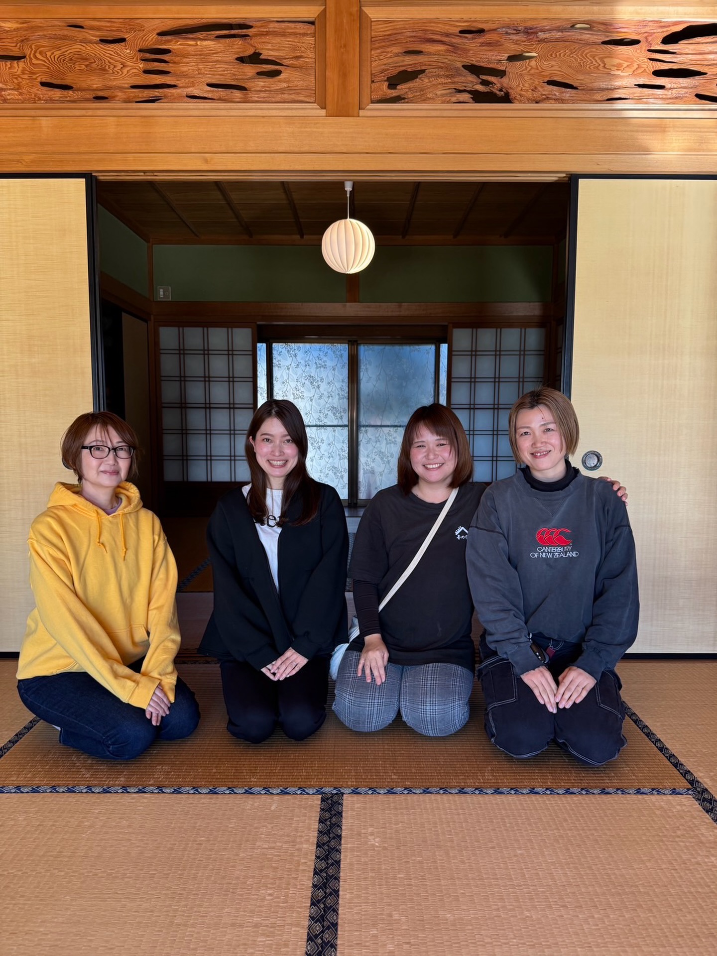 今年も残り僅かになりました！
2025年も沢山のお客様と出逢うことができました😊
とても有難い事に嬉しい口コミを沢山頂き、スタッフ一同心から感謝の気持ちでいっぱいです☺️
そして、清掃のプロではない私達ですが、清掃の面で誉めていただくことが増えました。
まだまだ未熟な私達ですが、来年も日々清掃力を進化させ、お客様が過ごしやすいお宿を作っていけるよう精進していきます！
今年も1年ありがとうございました🙇

壱の宿スタッフ一同